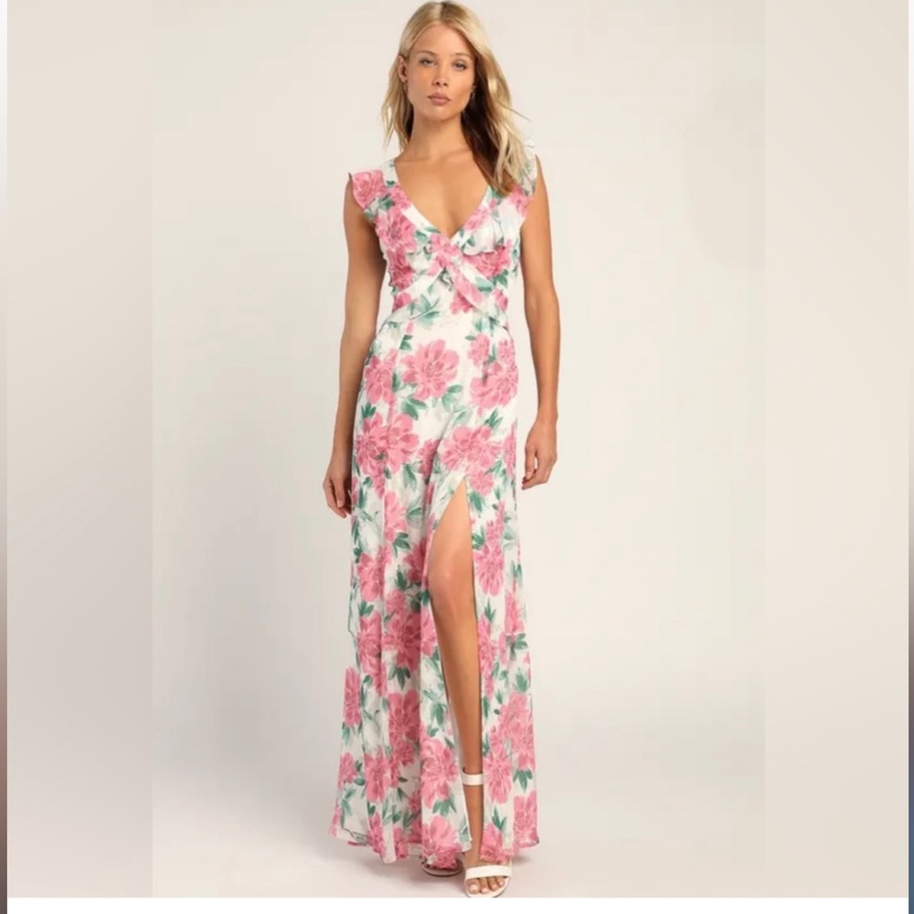 Lulu's Sensational Spring White Floral Print Ruffled
Maxi Dress - NEW/NEVER WORN